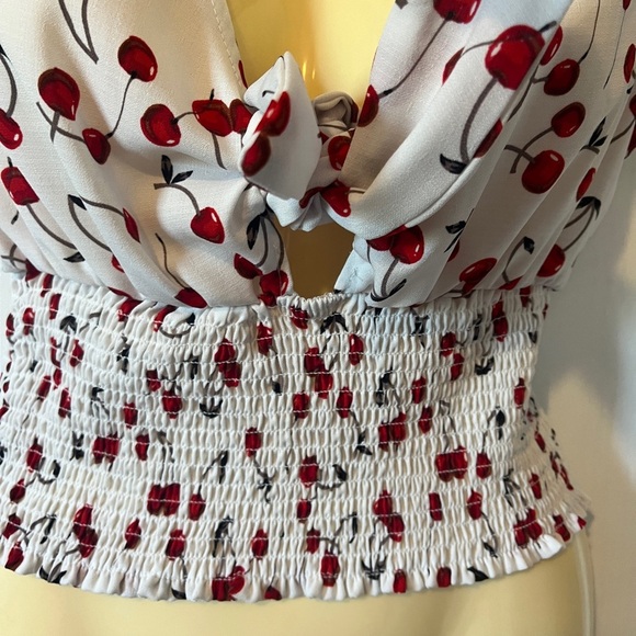 🍒 cherry print L size large tie top junior - Picture 3 of 5